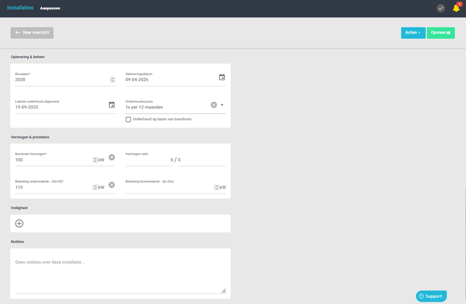 The image displays a user interface for a building management system, featuring tabs for 'Aanpassen', 'Opslaan', 'Oplevering & beheer', and 'Vermogen & prestaties', with fields for inputting construction year, maintenance schedule, and power ratings.

Door AI gegenereerde inhoud is mogelijk onjuist.