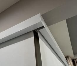 A corner of a closet

AI-generated content may be incorrect.