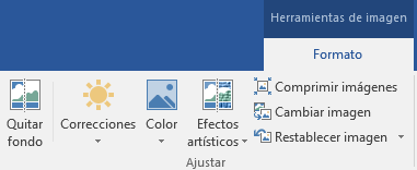 El botón Quitar fondo se encuentra en la pestaña Formato de herramientas de imagen de la cinta Office 2016.