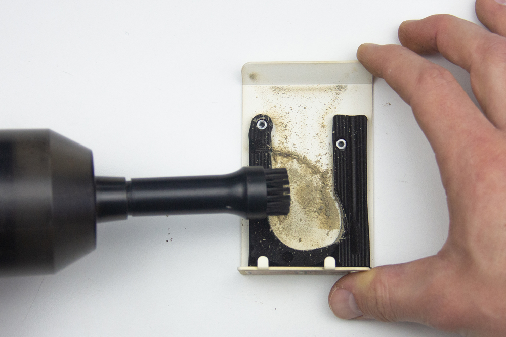 How to clean a laser head Mr Beam Lasers