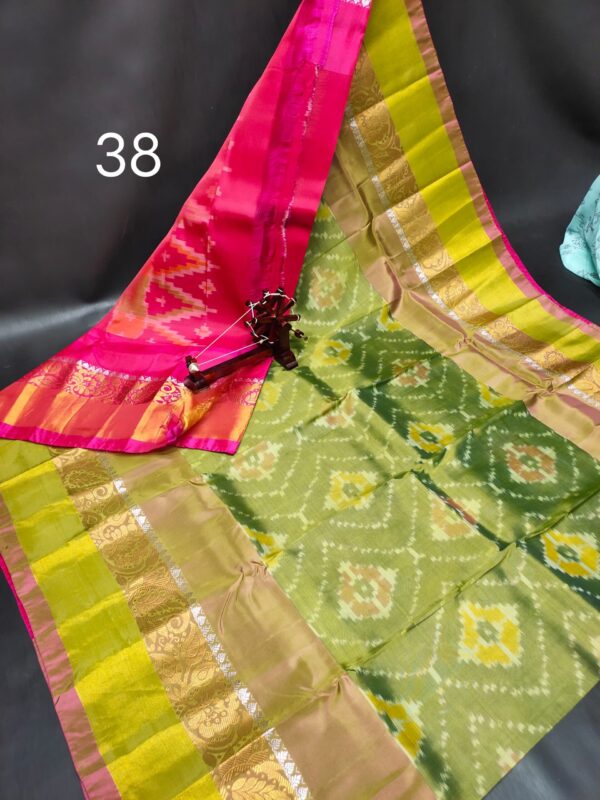 Pochampally Ikkath Design Pure Uppada pattu - Image 4