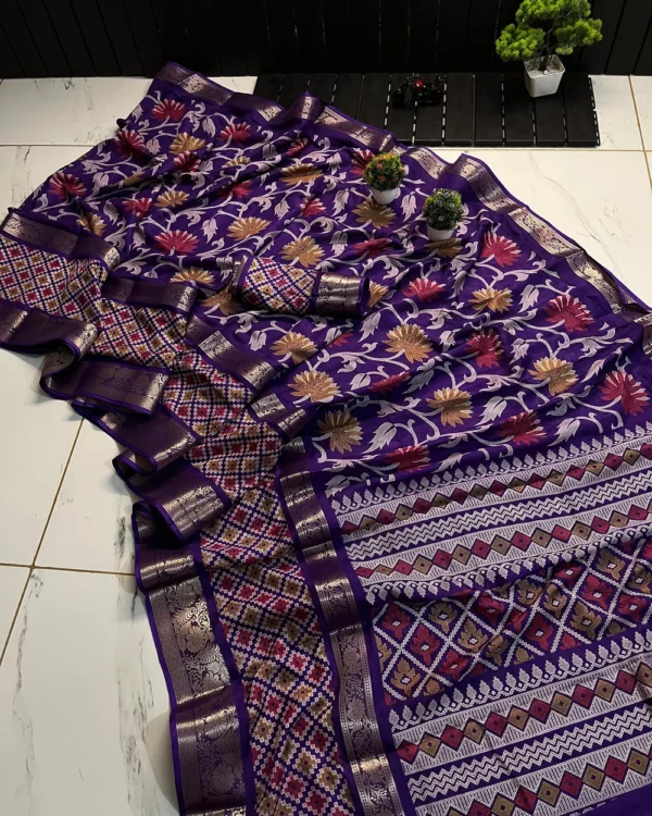 Premium Quality Hit Flower Special Saree - Image 6