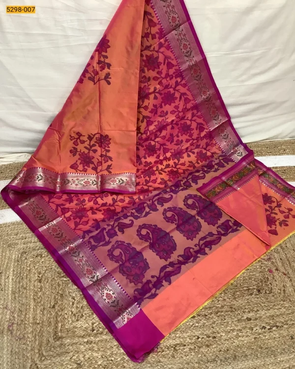 Pochampally Ikkat Print Soft Silk Saree - Image 6