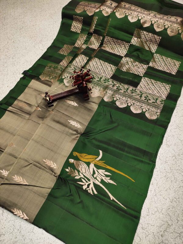 Kanchi Pattu Sarees with Border Butis - Image 5