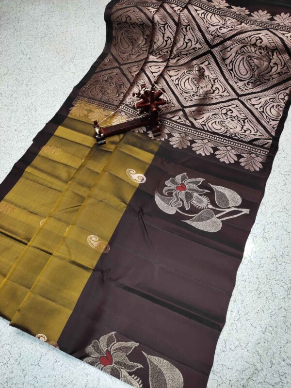 Kanchi Pattu Sarees with Border Butis - Image 8