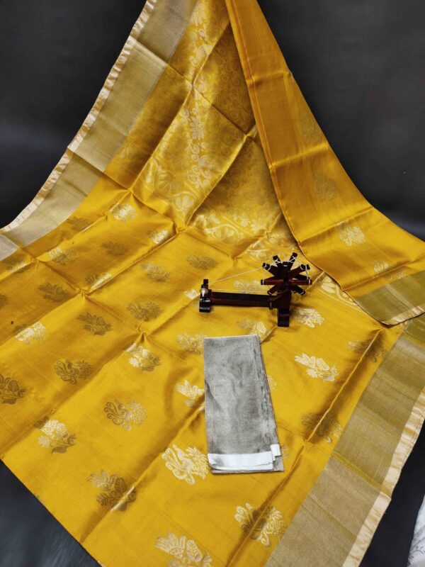 Uppada Pattu Silver Zari Big Buta Sarees