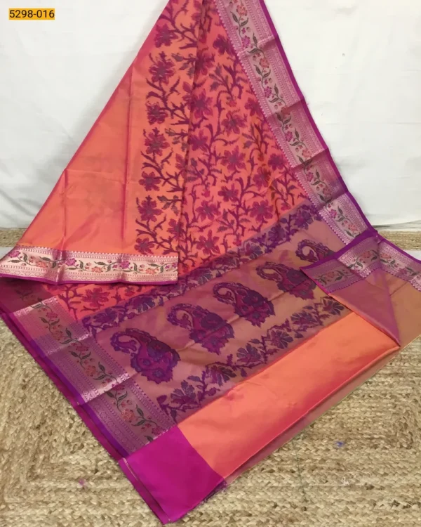 Pochampally Ikkat Print Soft Silk Saree - Image 3