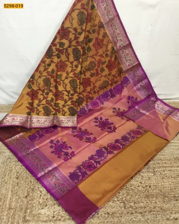 Pochampally Ikkat Print Soft Silk Saree - Image 12