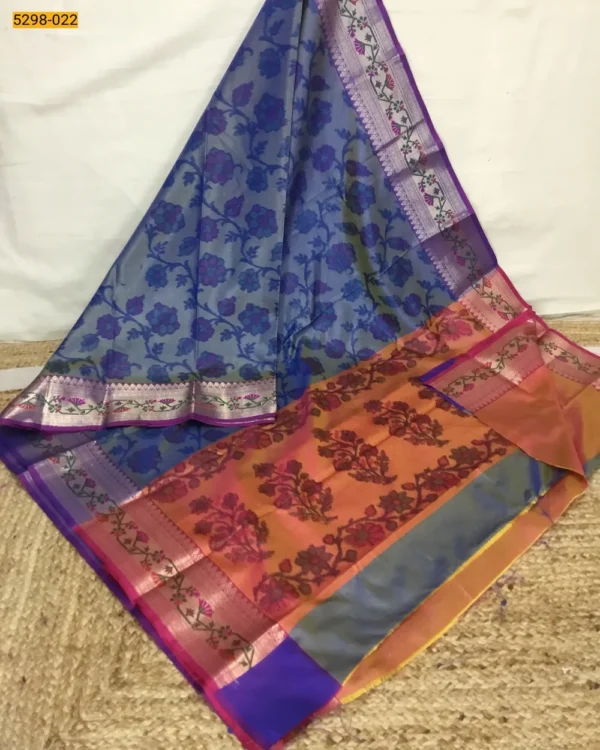 Pochampally Ikkat Print Soft Silk Saree - Image 18