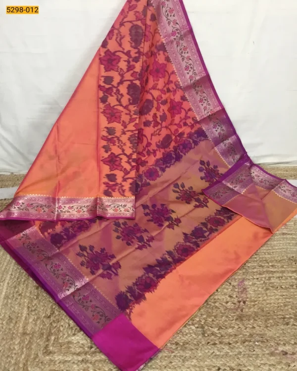 Pochampally Ikkat Print Soft Silk Saree - Image 22
