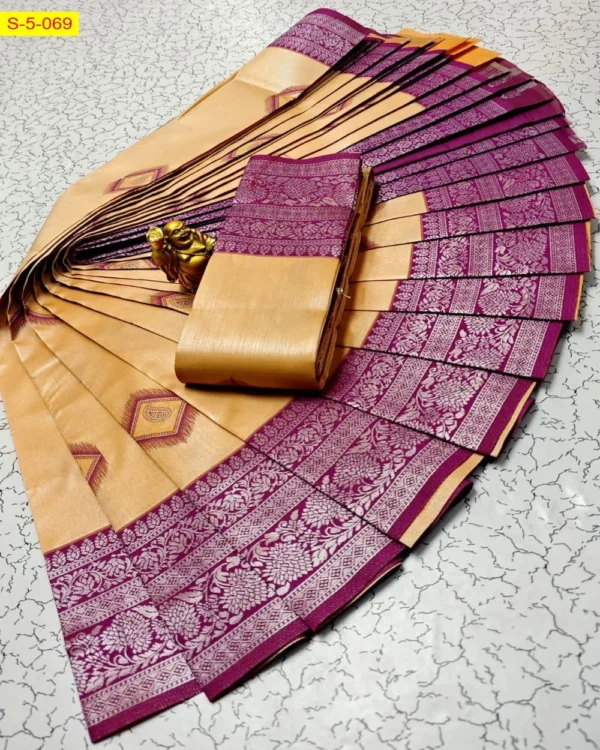 Rich Weaving Soft Silk Sarees - Image 14