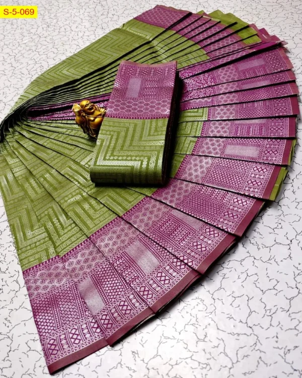 Rich Weaving Soft Silk Sarees - Image 13