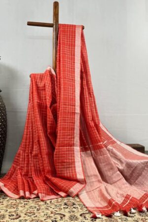 Classic allover body checks pattern Cotton Slub Saree(Red)