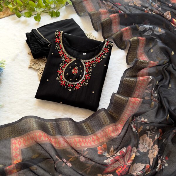 New Launch – Designer Kurti, Pant & Dupatta 3-Piece Set - Image 4