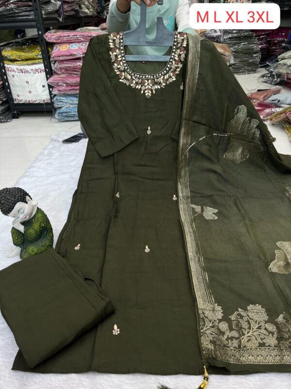 NEW LAUNCH – Kurti, Pant & Dupatta Set (Kolkata Collection)(Grey) - Image 2