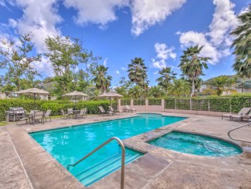 Vacation Rentals with Pools