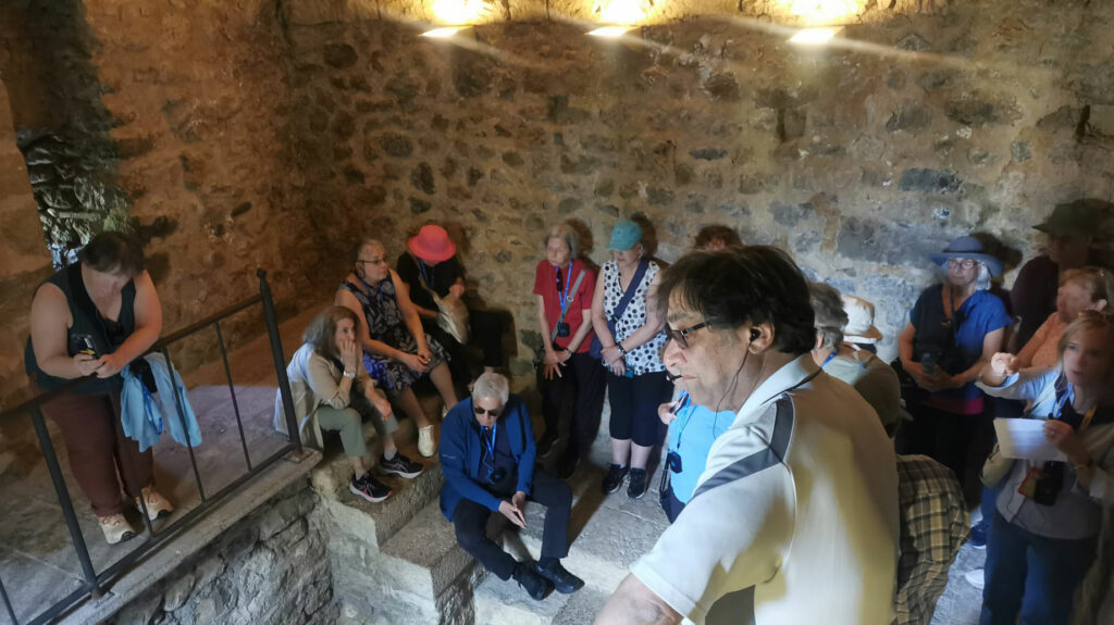 Me'ah Spain travelers tour historic mikvah