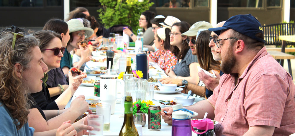 lunch coop students eating outside
