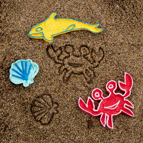 Small 3D pen art sand with crab sculpture | stencil