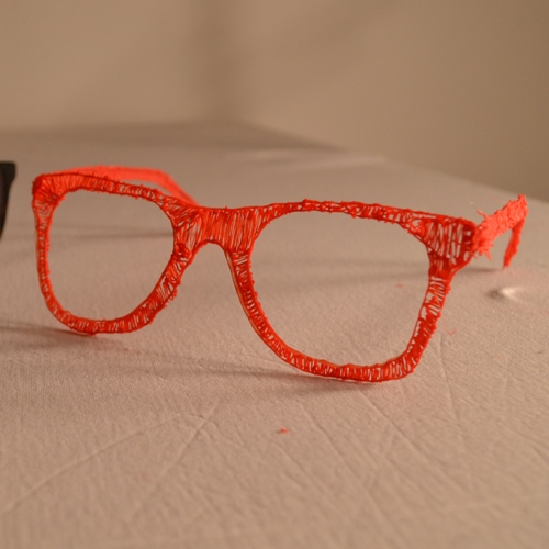 3D pen art: Hipster glasses on table | 3D Pen Template Stencil