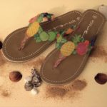3Doodle-drawn pineapple design on flipflop sandals.