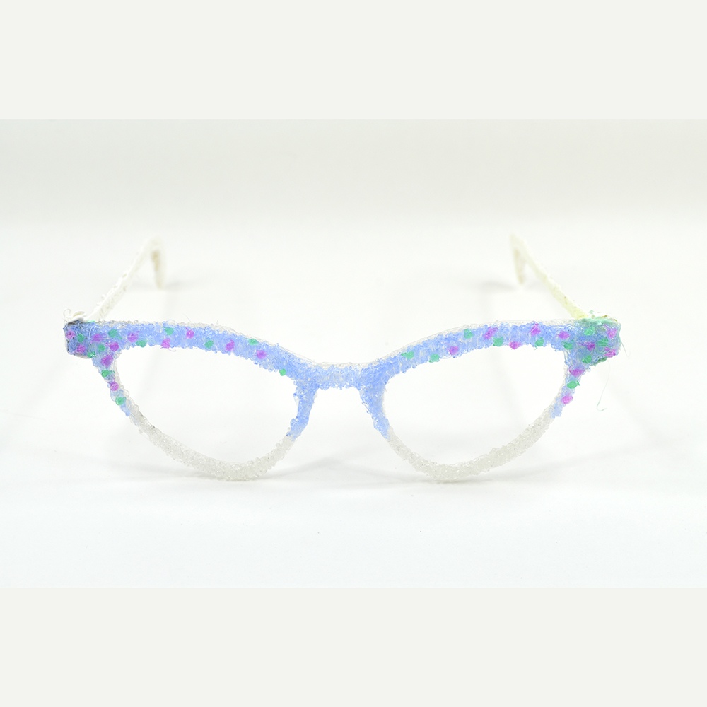 Colorful pattern on 3D pen art: S cat eye glasses. | stencil