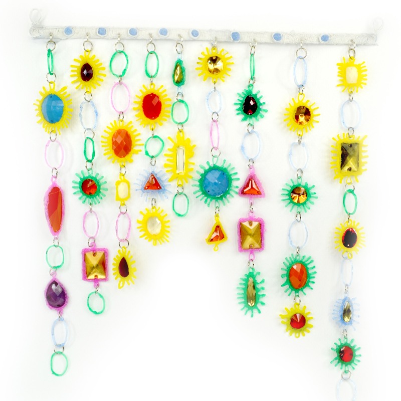 3D pen art: filament bead wall hanging with sunflowers. | stencil