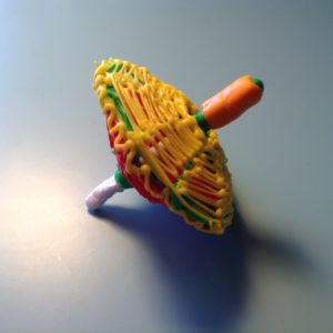 3D pen art: Hot dog toy with noodle toppings