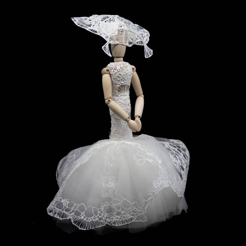 3D pen art: Doll in wedding dress & veil by Erica White.