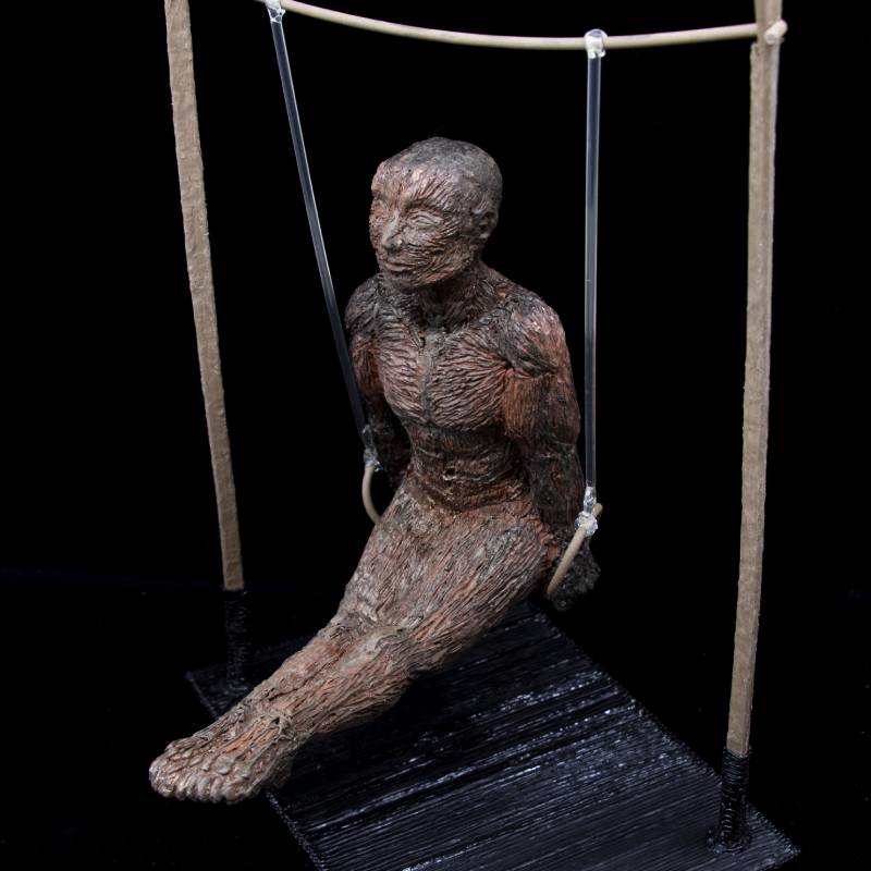 3D pen art: 3Doodler statue of a man on swing