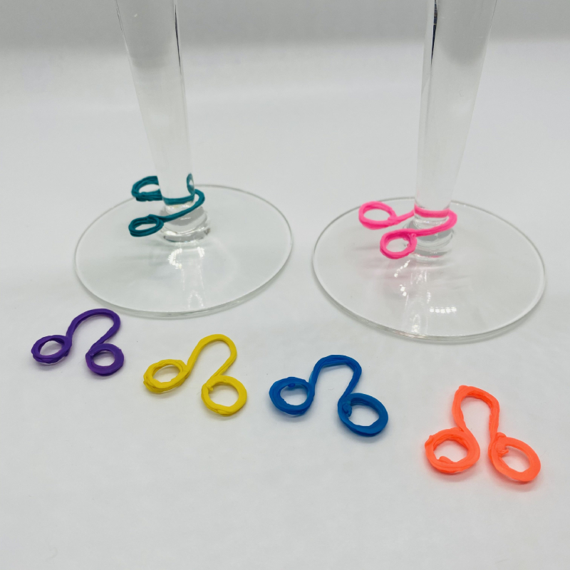 Multiple 3D pens rest in a glass. | 3D Pen Template Stencil