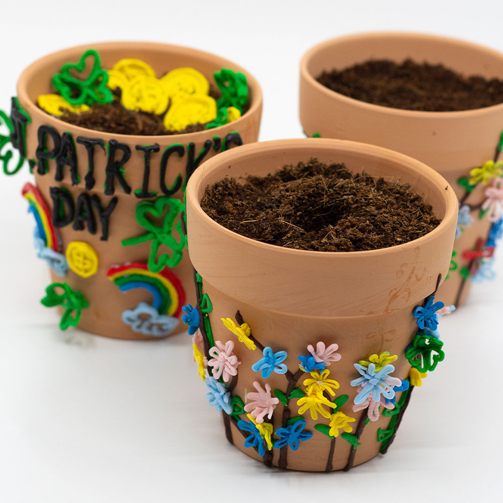 Decorated clay pots with 3D pen art | stencil