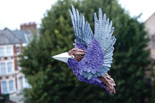 Amazing 3D pen bird art in flight.