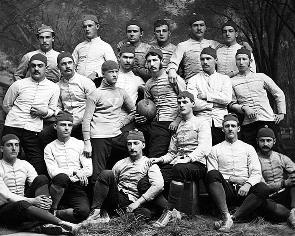 3D pen art: Black and white photo of Yale Bulldogs Football Team 1881 posing.