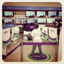 a3e453f7e6b1456f86610f88e88111fa_7 Kinect is here