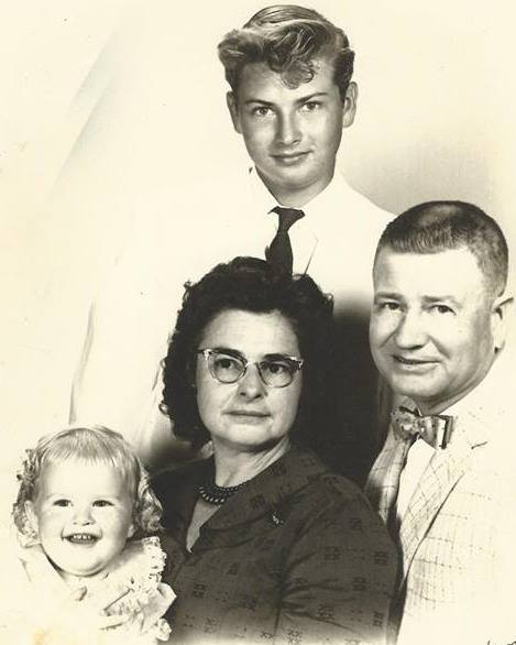 1013263_10200479949700967_1887378782_n