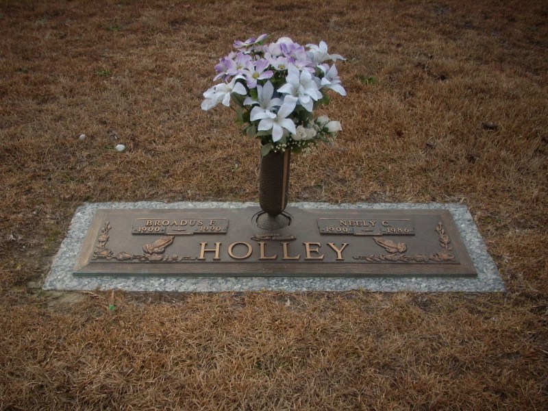 Broadus Franklin Holley and https://www.findagrave.com/memorial/32074578/neely-holley