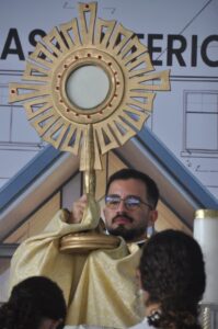 PE. FERNANDO QUIRINO