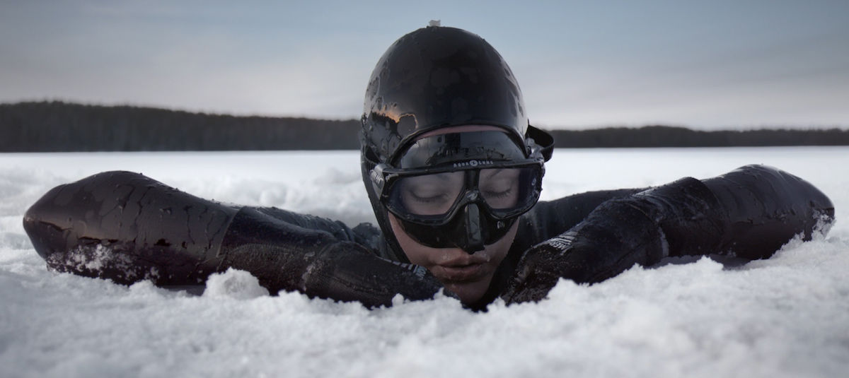 Woman saved her leg by diving in the freezing Arctic waters