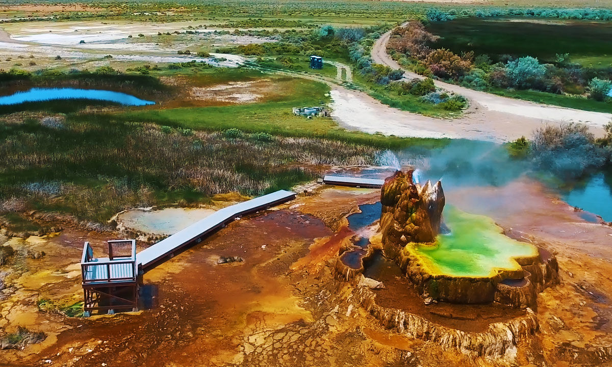 Guide to visiting Fly Geyser on Fly Ranch in Nevada