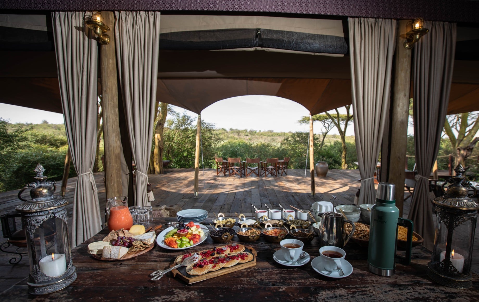 a dining room at Mara Nyika