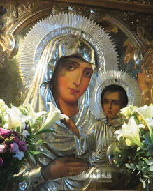 9 Ways the Virgin Mary is Our Mother