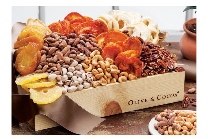 Harvest Dried Fruit & Nut Medley Harvest Dried Fruit & Nut Medley