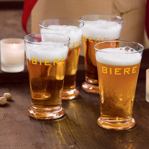 1 3 pint beer glasses