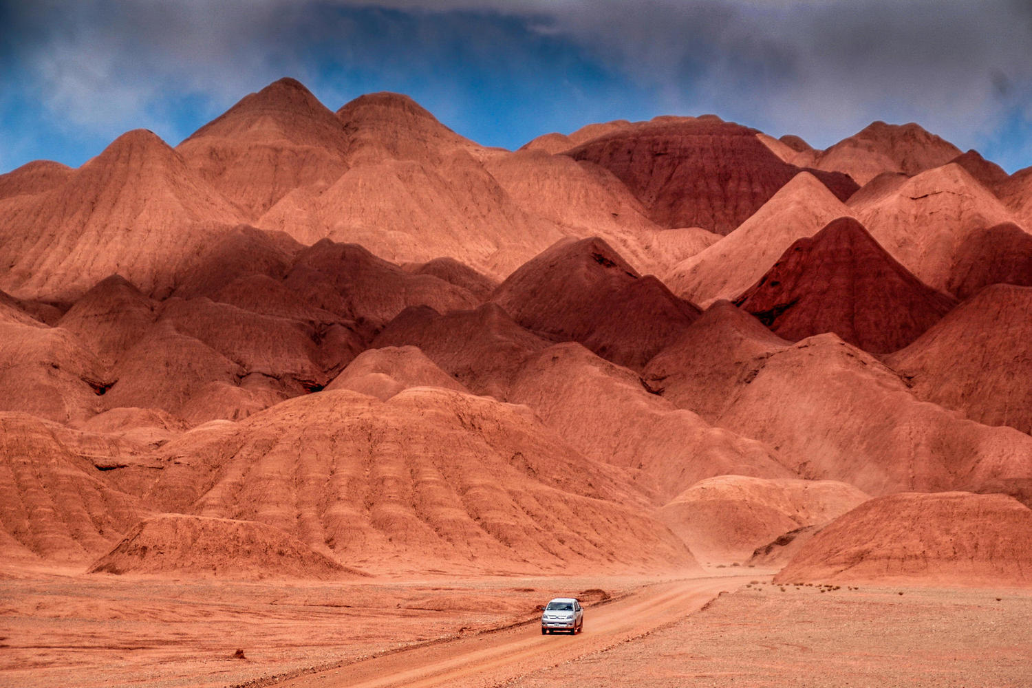 Northern Argentina Holiday Sand Dunes, Salt Flats & Wineries Pura