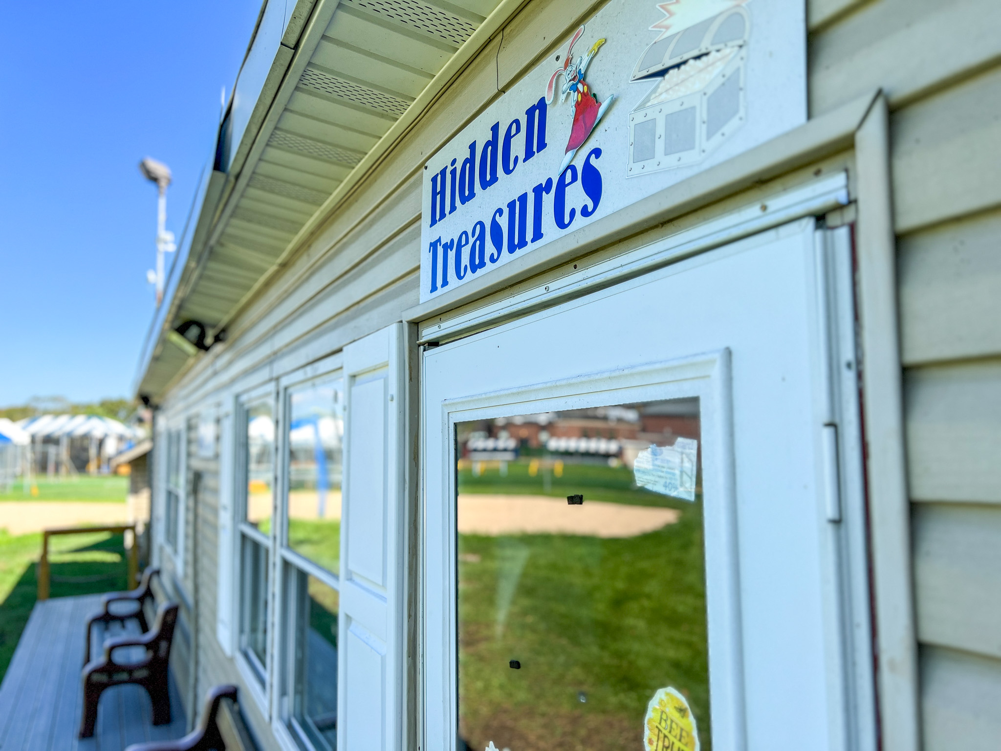 Hidden Treasures sign on a building.