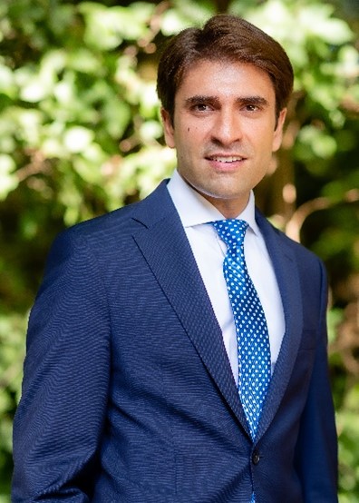 Headshot of Sergio Domingues