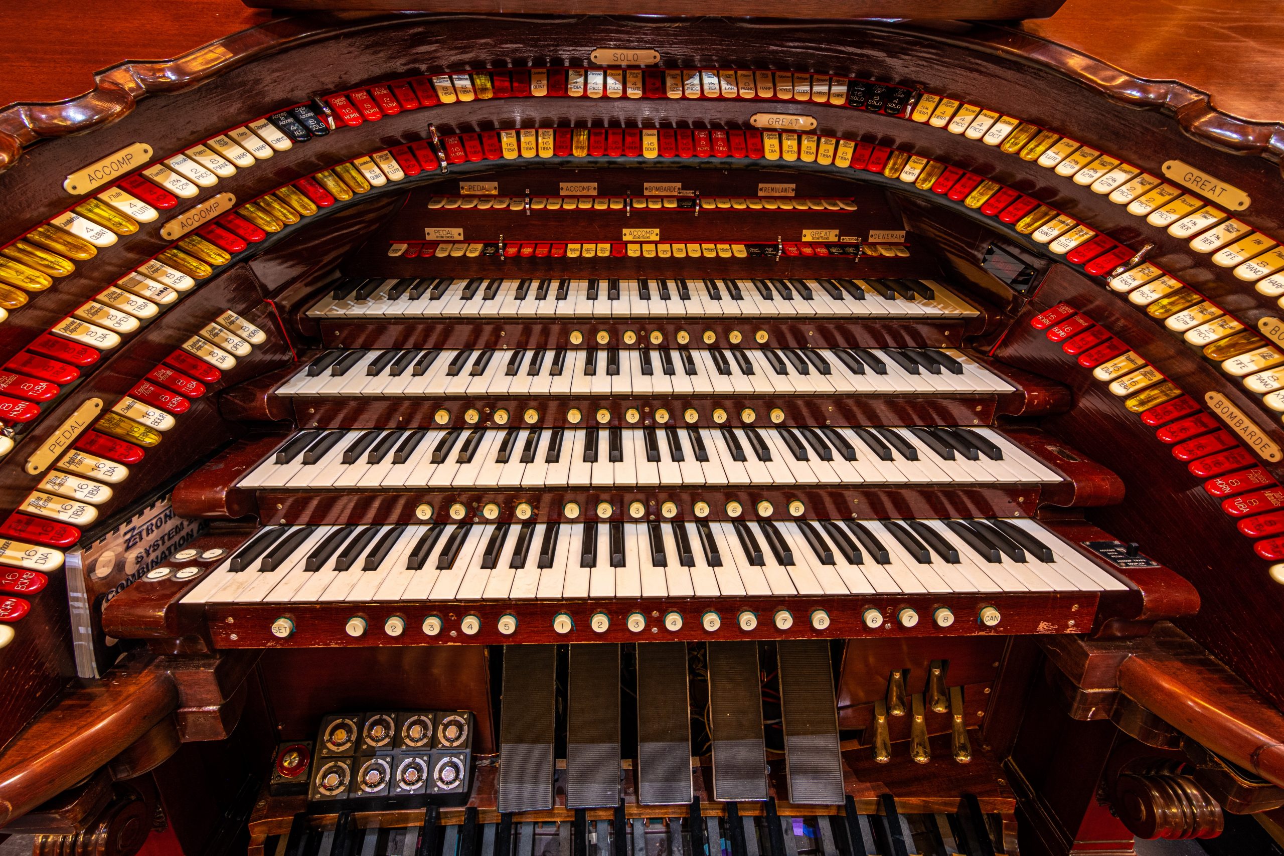 https://s3.amazonaws.com/cdn.sheas.org/wp-content/uploads/2022/12/20160718/Wurlitzer-TJB_3587-scaled.jpg