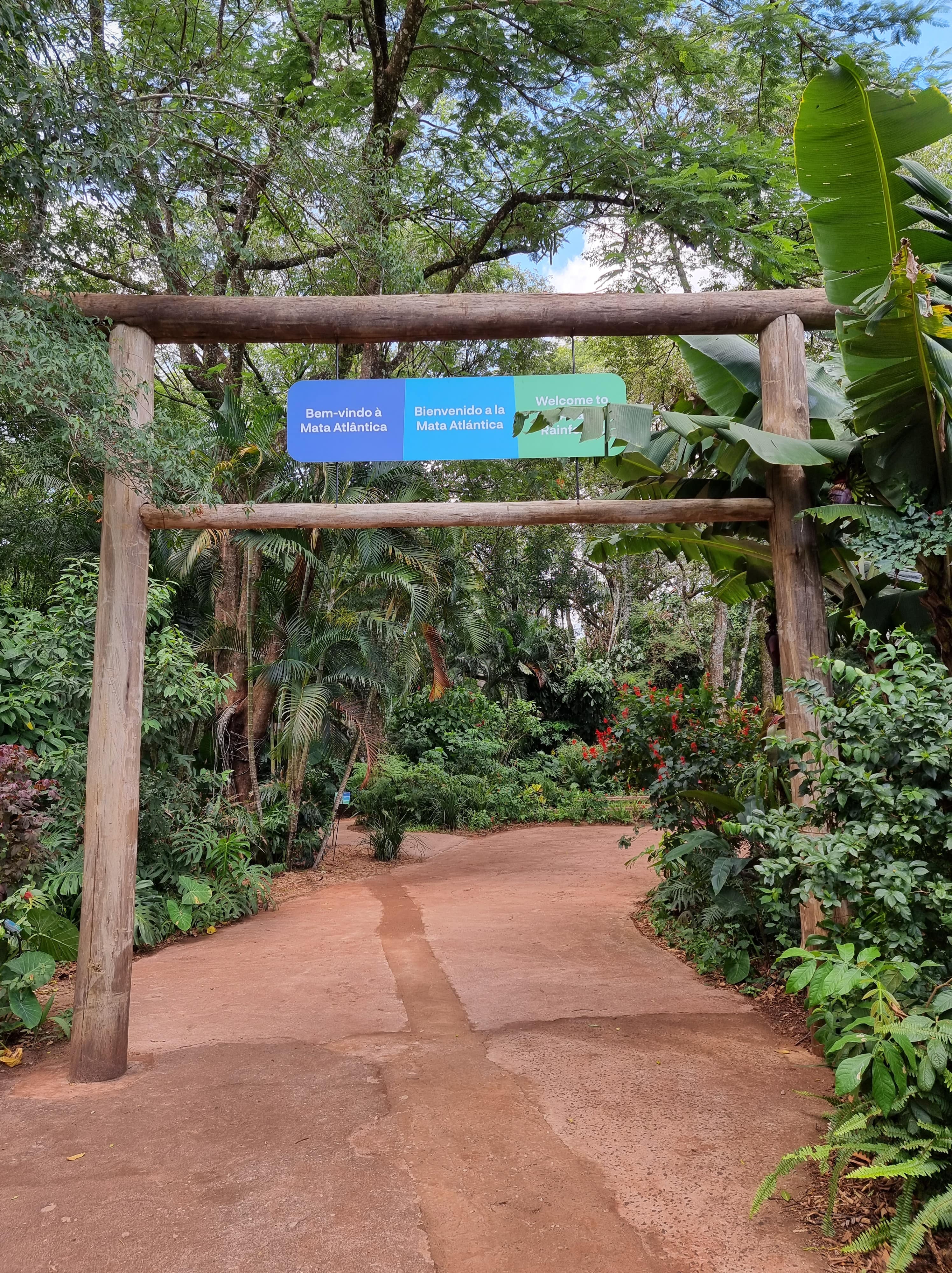 entrada-mata-atrantica-parque-das-aves.jpg entrada-mata-atrantica-parque-das-aves.jpg