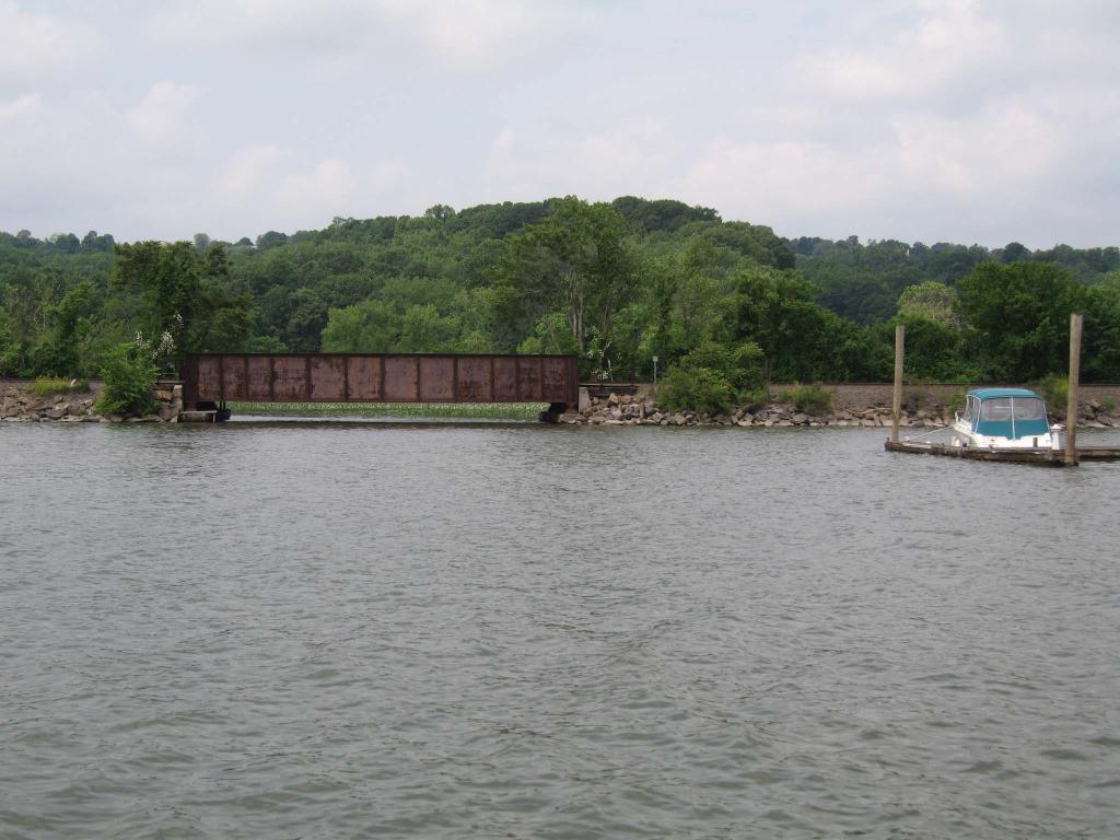 marlboro-landing-swim-guide